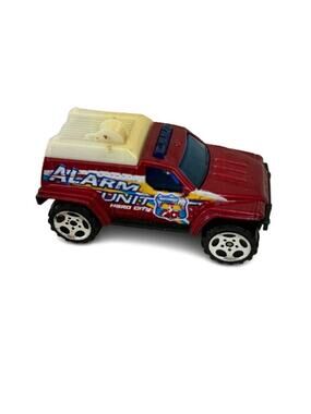 MATCHBOX Hero City Alarm Unit Red Fire Rescue SUV Toy Out-of-Box